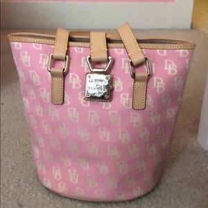 Dooney and Bourke North south bucket bag